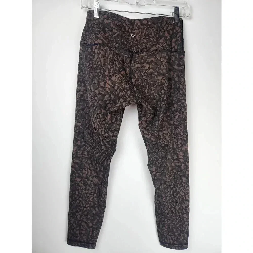 Lululemon Wunder Under High Rise Crop Legging Camo Size 8.